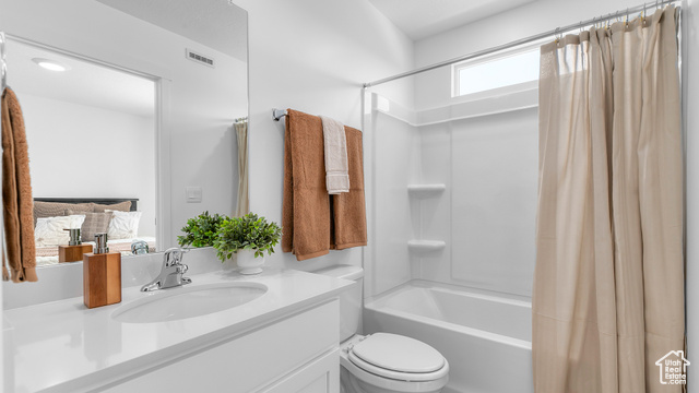Photo 11 for MLS #2106413 at 352 E 1275 North #130