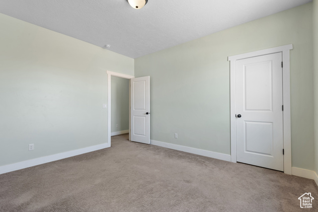 Photo 16 for MLS #2106436 at 301 E Salem Cir