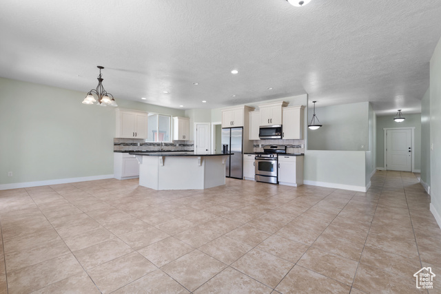 Photo 8 for MLS #2106436 at 301 E Salem Cir