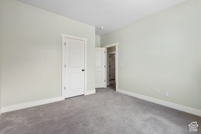 Photo 18 for MLS #2106436 at 301 E Salem Cir