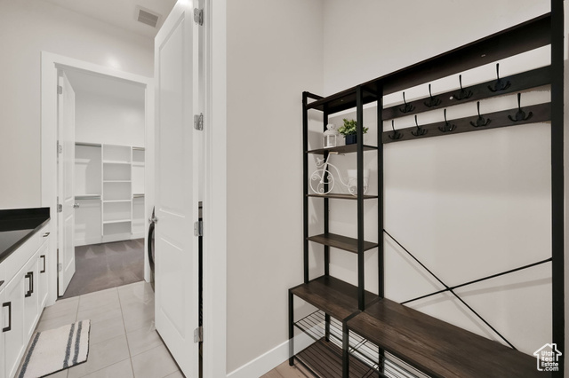 Photo 13 for MLS #2106446 at 1612 W Maple Brook Ln #27