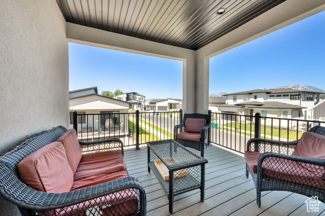 Photo 29 for MLS #2106446 at 1612 W Maple Brook Ln #27