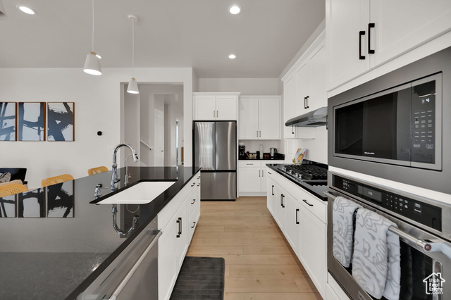Photo 23 for MLS #2106446 at 1612 W Maple Brook Ln #27
