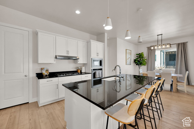 Photo 16 for MLS #2106446 at 1612 W Maple Brook Ln #27