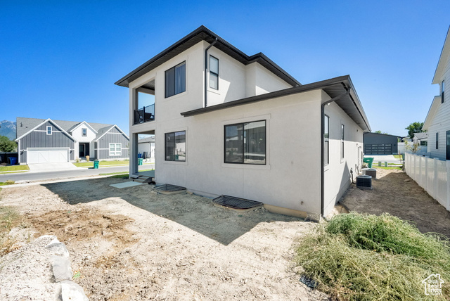 Photo 7 for MLS #2106446 at 1612 W Maple Brook Ln #27