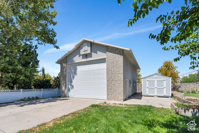 Photo 32 for MLS #2106450 at 246 W Golden Harvest Rd