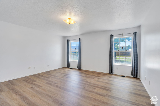 Photo 16 for MLS #2106450 at 246 W Golden Harvest Rd