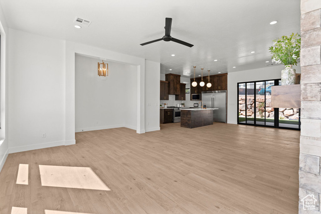 Photo 9 for MLS #2106464 at 1043 N Falcon Vw