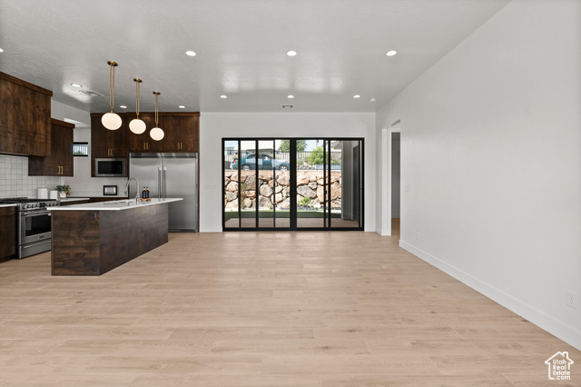 Photo 12 for MLS #2106464 at 1043 N Falcon Vw