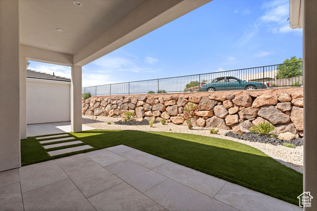 Photo 29 for MLS #2106464 at 1043 N Falcon Vw