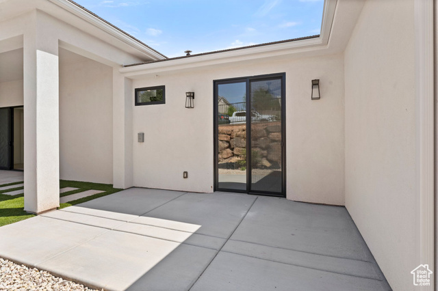 Photo 33 for MLS #2106464 at 1043 N Falcon Vw