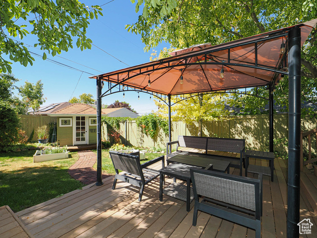 Photo 15 for MLS #2106480 at 1336 E Roosevelt Ave