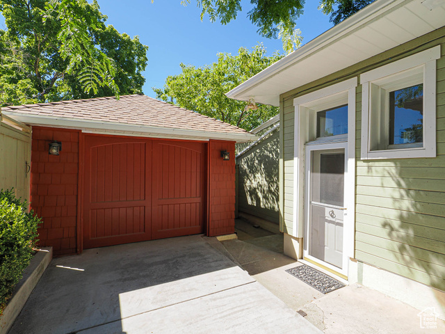 Photo 7 for MLS #2106480 at 1336 E Roosevelt Ave