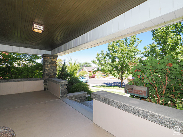 Photo 5 for MLS #2106480 at 1336 E Roosevelt Ave