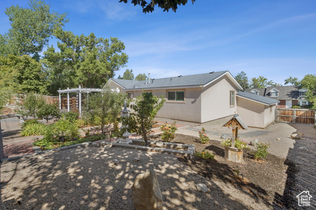 Photo 43 for MLS #2106490 at 1760 E Sunrise Meadow Dr