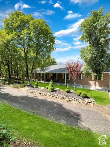 Photo 40 for MLS #2106504 at 130 E Mountain Vale Way