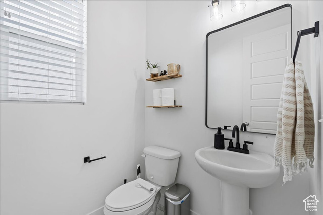 Photo 9 for MLS #2106510 at 118 W Swainson Ave