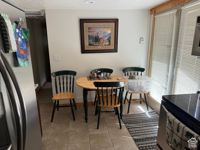 Photo 4 for MLS #2106550 at 1001 Juniper Cir
