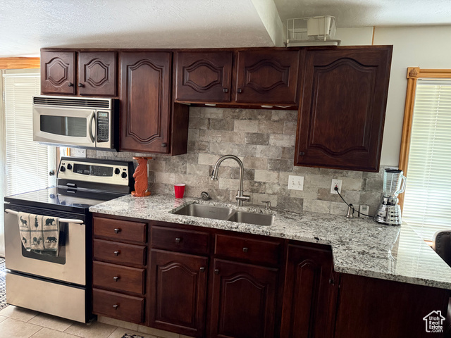 Photo 2 for MLS #2106550 at 1001 Juniper Cir