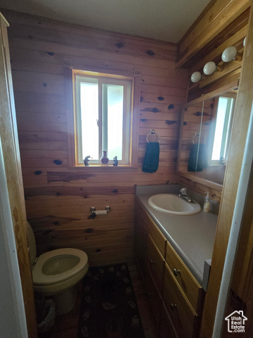 Photo 25 for MLS #2106550 at 1001 Juniper Cir