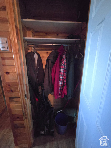 Photo 12 for MLS #2106550 at 1001 Juniper Cir
