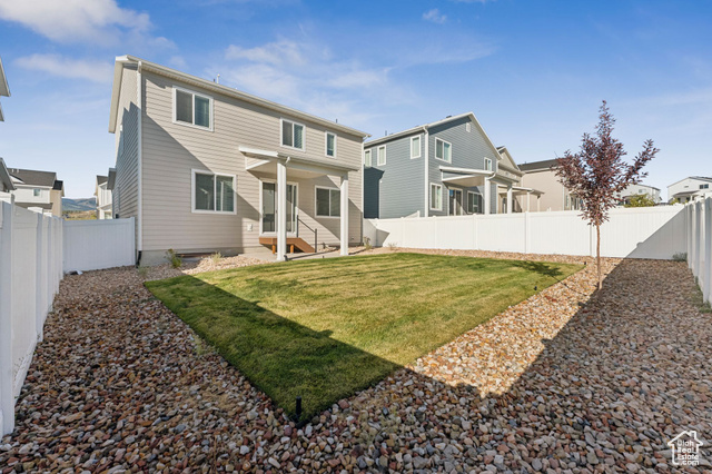 Photo 21 for MLS #2106552 at 1221 Redbud Dr