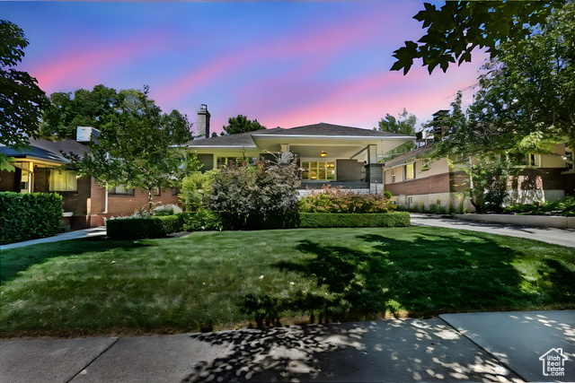 MLS #2106561 - 1061 Yale Ave
