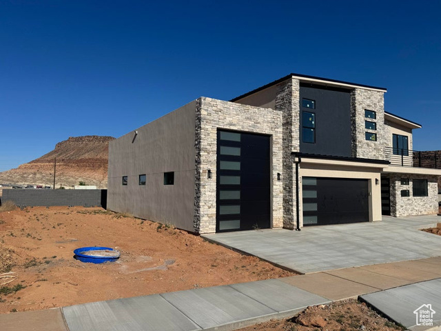 Photo 3 for MLS #2106589 at 1032 S Wyatt Ln