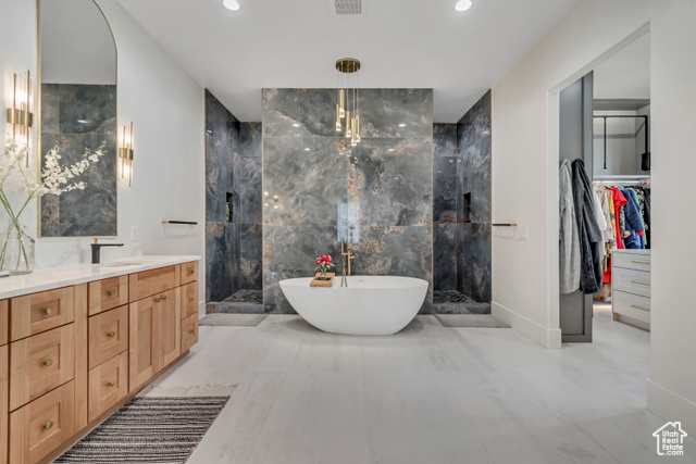 Photo 48 for MLS #2106592 at 516 E Savannah Cir