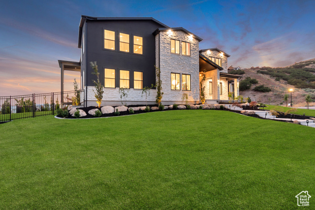 Photo 11 for MLS #2106592 at 516 E Savannah Cir