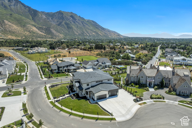 Photo 129 for MLS #2106592 at 516 E Savannah Cir