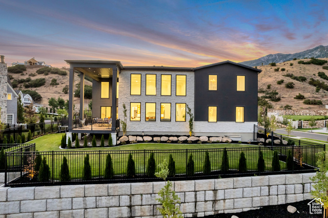 Photo 134 for MLS #2106592 at 516 E Savannah Cir