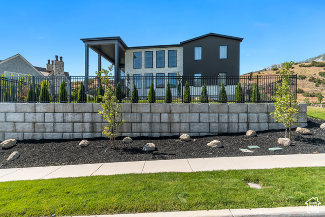 Photo 122 for MLS #2106592 at 516 E Savannah Cir