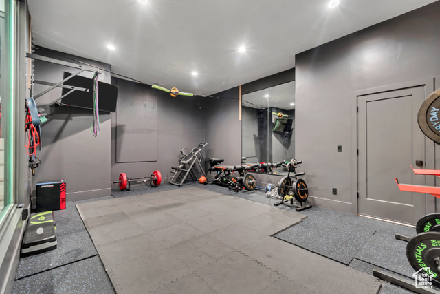 Photo 94 for MLS #2106592 at 516 E Savannah Cir