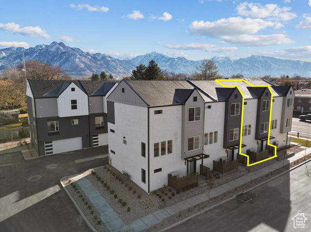 View photos for 4475 S 500 East #3 MLS #2106604 - 4475 S 500 East #3