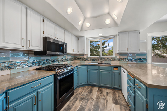Photo 5 for MLS #2106606 at 278 S Hale St