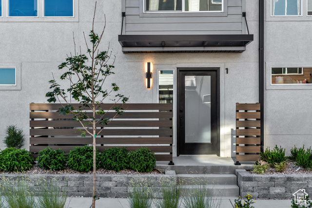 Photo 3 for MLS #2106615 at 4479 S 500 East #64