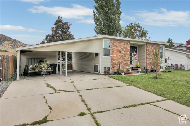Photo 2 for MLS #2106643 at 448 Parkinson Dr