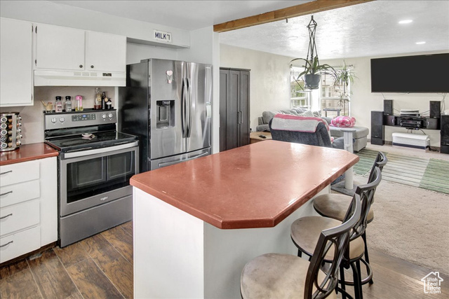 Photo 10 for MLS #2106643 at 448 Parkinson Dr