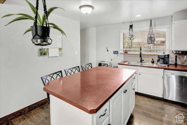 Photo 8 for MLS #2106643 at 448 Parkinson Dr