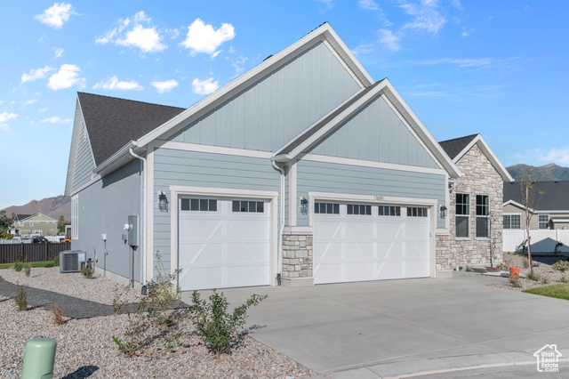 Photo 2 for MLS #2106645 at 5668 N Ibis Rd