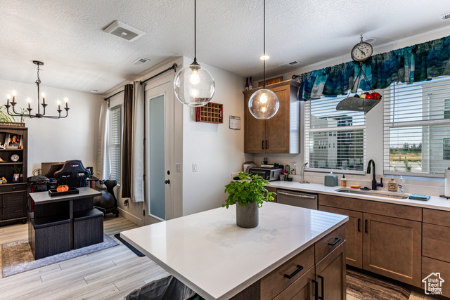 Photo 4 for MLS #2106648 at 604 N Sego Way #220