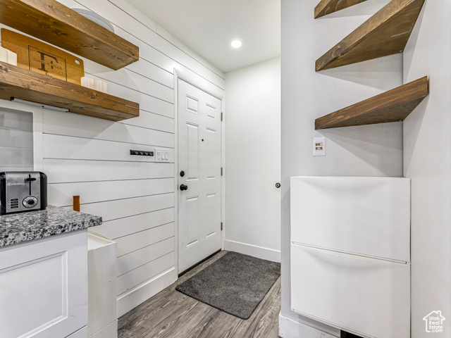 Photo 17 for MLS #2106649 at 523 S Main