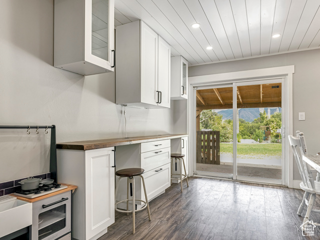 Photo 16 for MLS #2106649 at 523 S Main