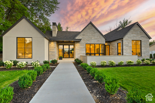 Photo 2 for MLS #2106653 at 2138 E Pheasant Ln