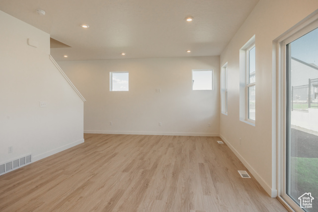 Photo 9 for MLS #2106664 at 3646 N Oak Blvd #322