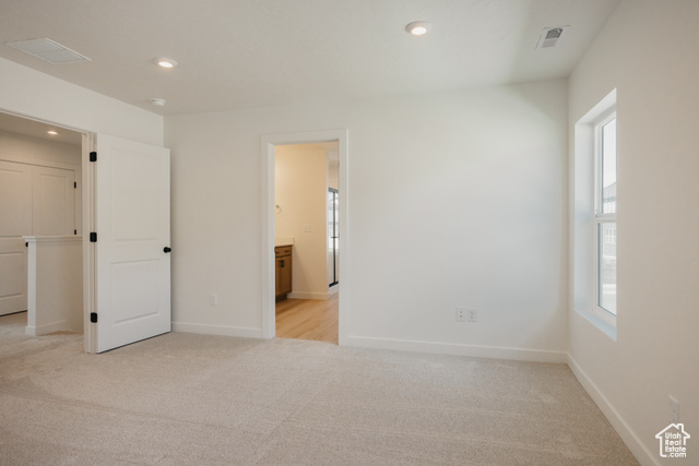 Photo 12 for MLS #2106664 at 3646 N Oak Blvd #322