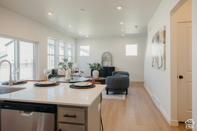 Photo 10 for MLS #2106676 at 3629 N Oak Blvd #335
