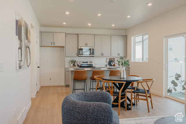 Photo 8 for MLS #2106676 at 3629 N Oak Blvd #335