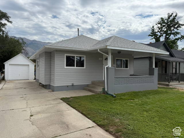 Photo 2 for MLS #2106678 at 3216 Ogden Ave